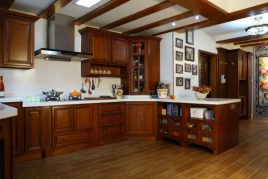 Tủ bếp gỗ tự nhiên, sự lựa chọn tinh tế cho mỗi gia đình.