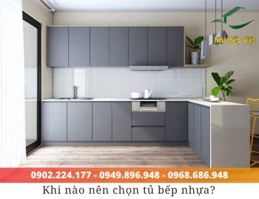 so sánh giá tủ bếp nhựa và gỗ