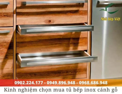 tủ bếp inox cánh gỗ tự nhiên