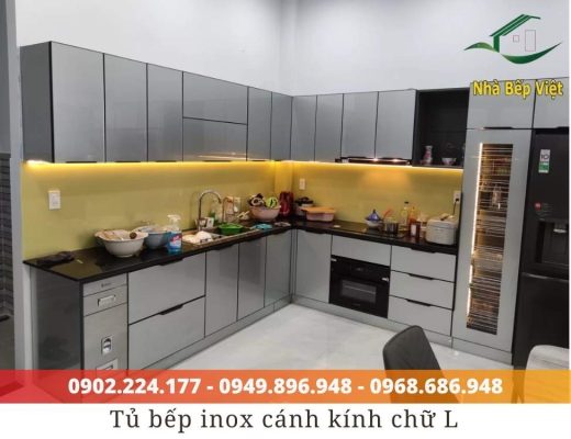 tủ bếp inox cánh kính là gì