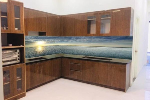 Tổng hợp mẫu tủ bếp nhựa Picomat cánh phủ Acrylic bóng gương đẹp nhất