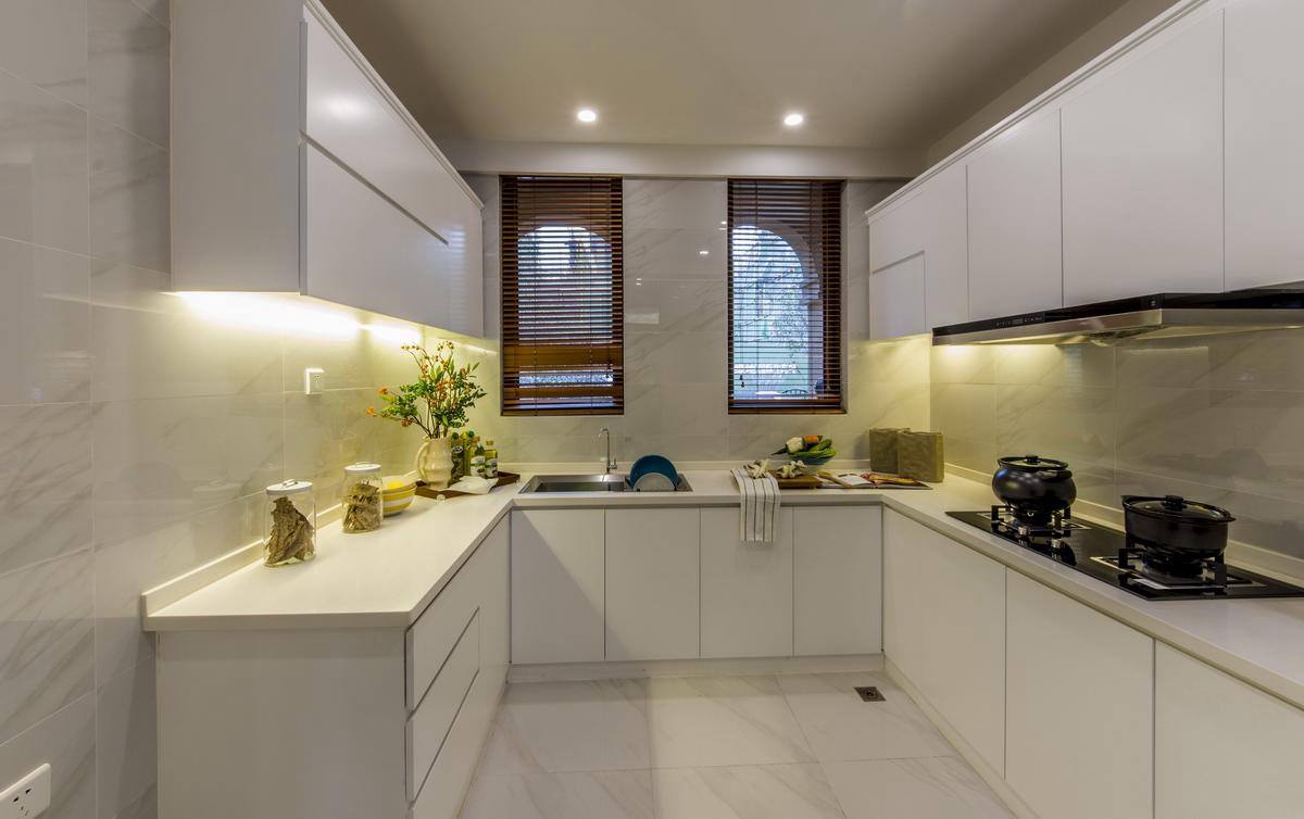 Mẫu tủ bếp hiện đại, tối giản