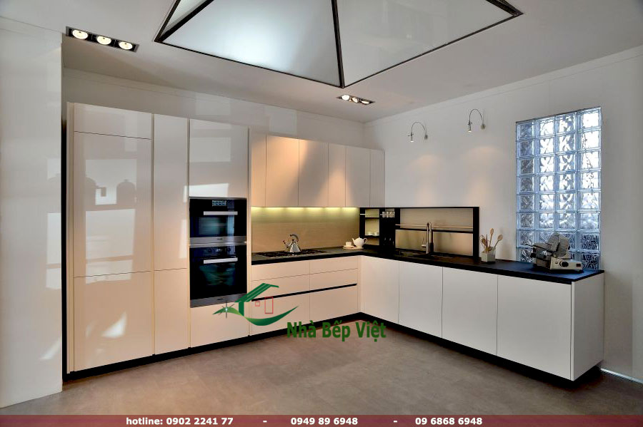 Thi công tủ bếp nhựa tại Quận 5