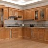 Bảng báo giá tủ bếp gỗ gõ đỏ giá bao nhiêu [Mới nhất]