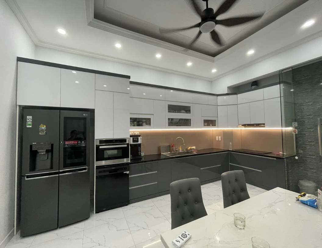 tủ bếp inox cánh acrylic